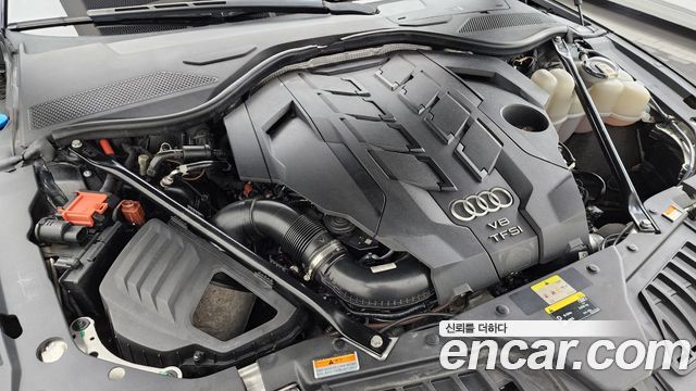 Audi A8 2021 — photo 6