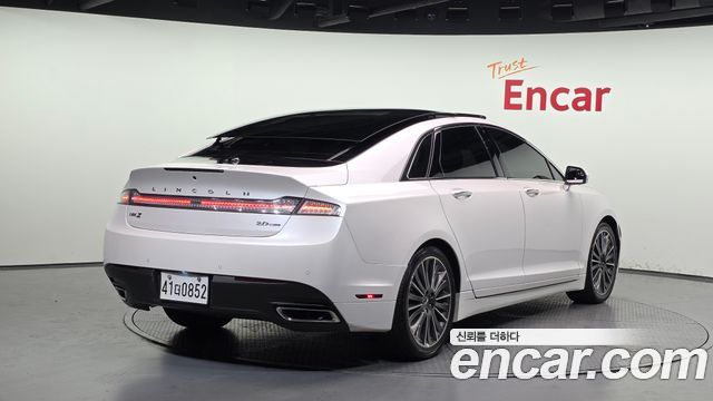 Lincoln MKZ 2016 — photo 2