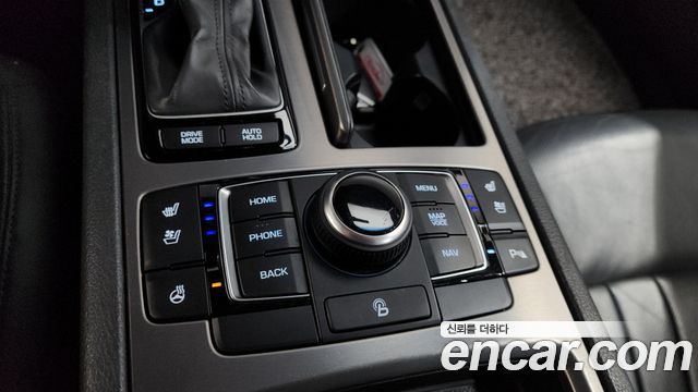 Hyundai Genesis 2015 — photo 17