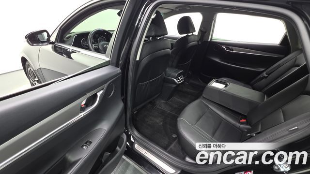 Hyundai Grandeur 2023 — photo 11