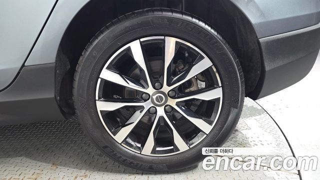 Volvo V40 2019 — photo 7