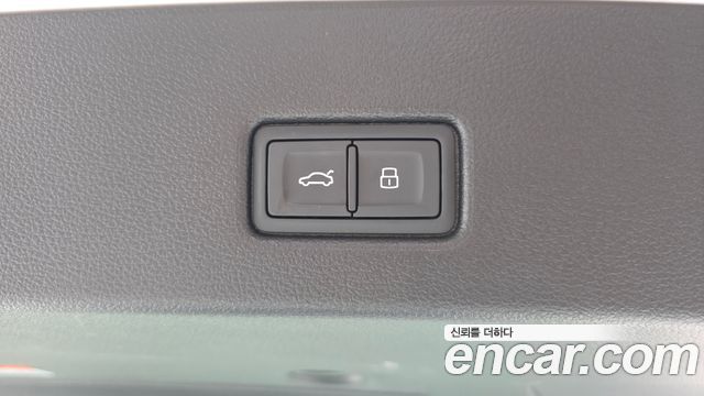 Audi A7 2022 — photo 34
