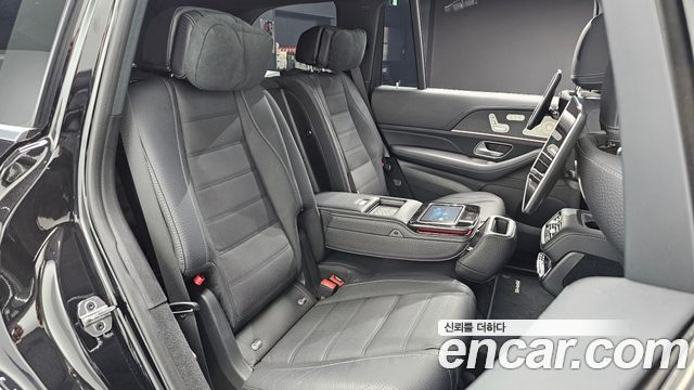 Mercedes-Benz GLS-Class 2022 — photo 19