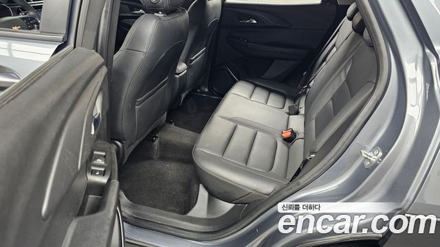 Chevrolet Korea Trailblazer 2022 — photo 17