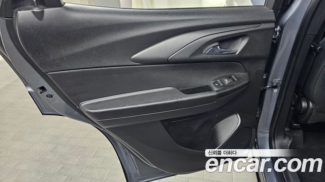 Chevrolet Korea Trailblazer 2022 — photo 15