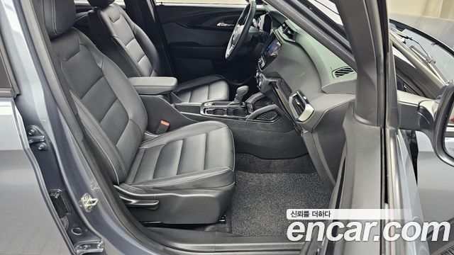 Chevrolet Korea Trailblazer 2022 — photo 16
