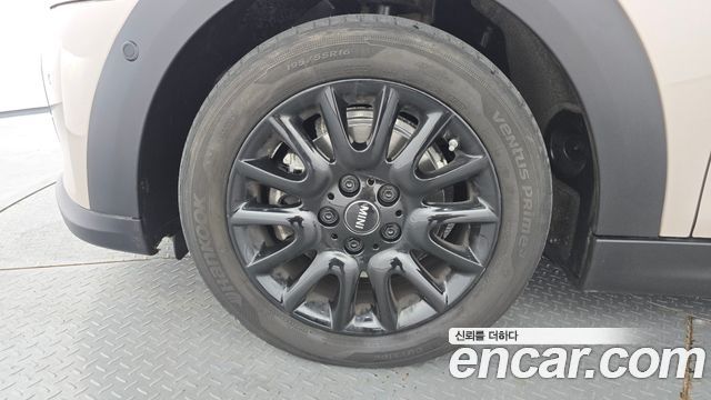 Mini Cooper 2024 — photo 5