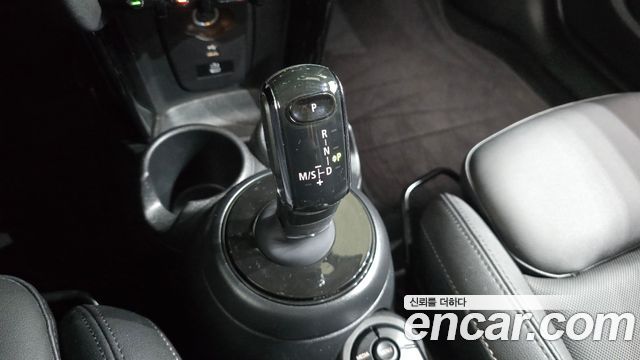 Mini Cooper 2024 — photo 12