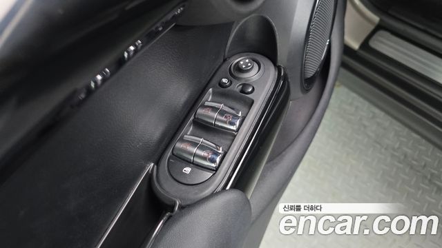 Mini Cooper 2024 — photo 27