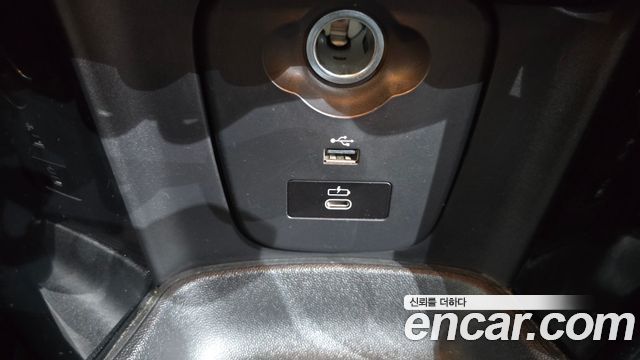 Mini Cooper 2024 — photo 31