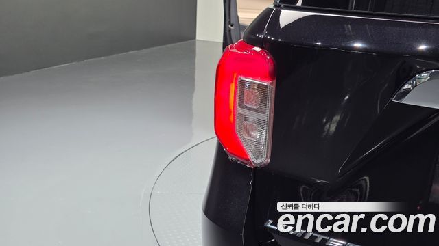 Ford Explorer 2020 — photo 9