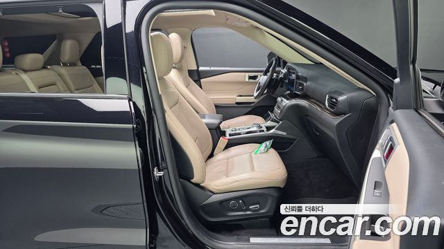 Ford Explorer 2020 — photo 16