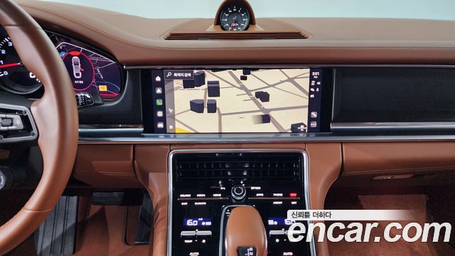Porsche Panamera 2023 — photo 18