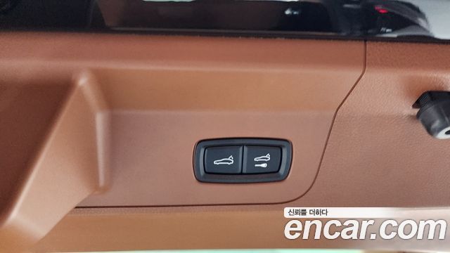 Porsche Panamera 2023 — photo 25