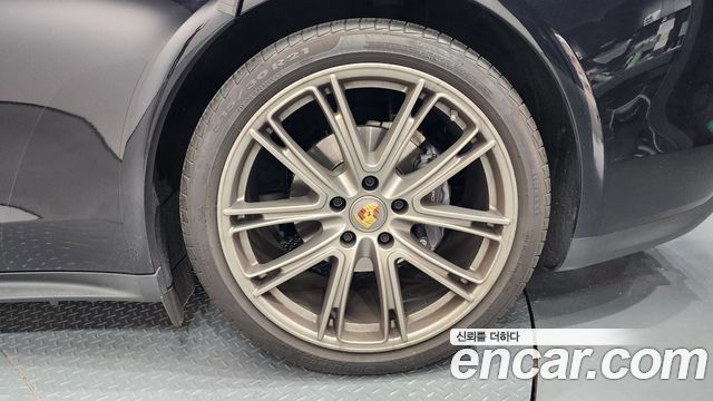 Porsche Panamera 2023 — photo 7