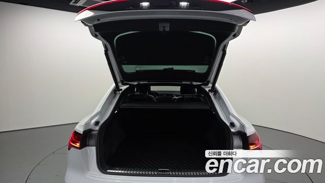 Audi e-tron 2022 — photo 34