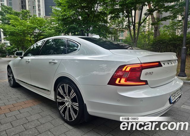 Volvo S90 2025 — photo 4