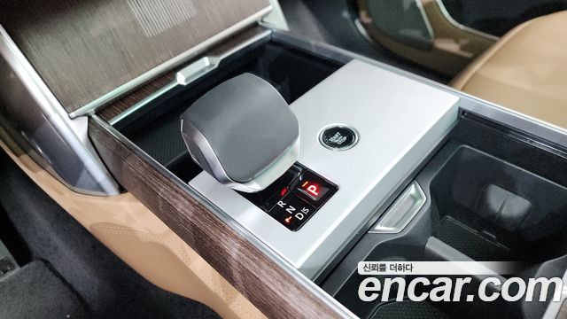 Land Rover Range Rover 2025 — photo 12
