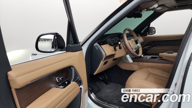 Land Rover Range Rover 2025 — photo 13