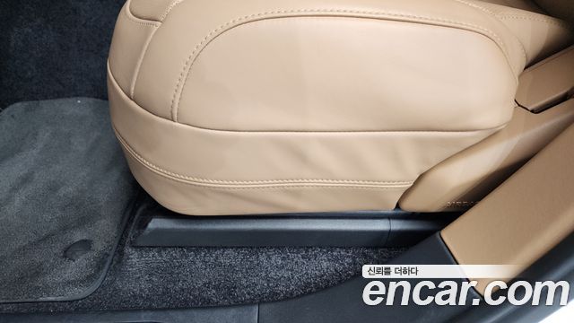 Land Rover Range Rover 2025 — photo 31