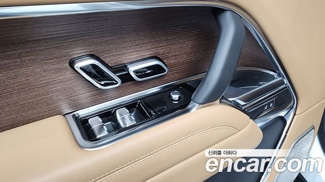 Land Rover Range Rover 2025 — photo 40