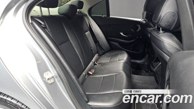 Mercedes-Benz C-Class 2016 — photo 11