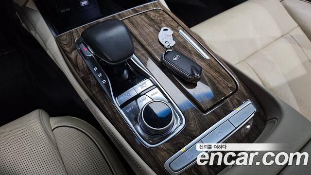 Kia K9 2019 — photo 12