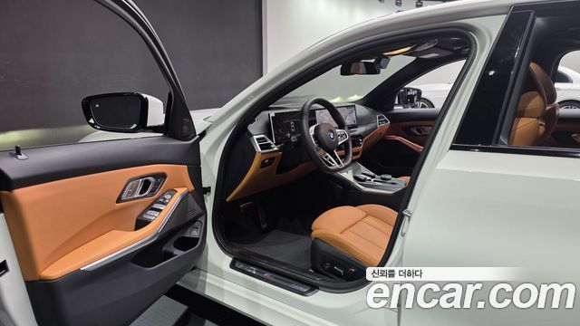 BMW 3-Series 2025 — photo 10
