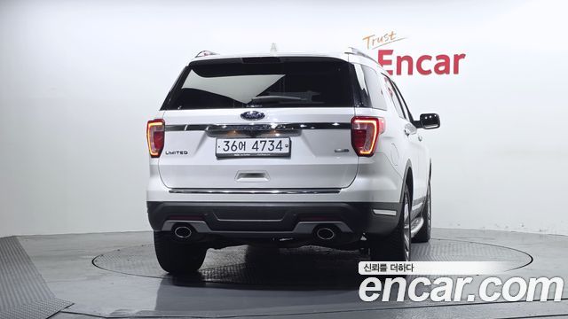 Ford Explorer 2018 — photo 4