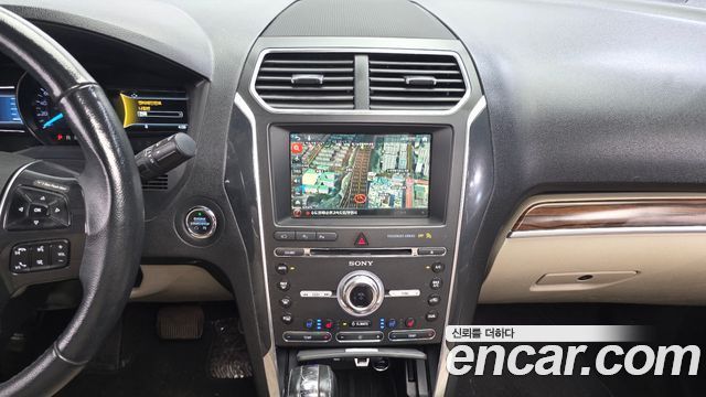 Ford Explorer 2018 — photo 14