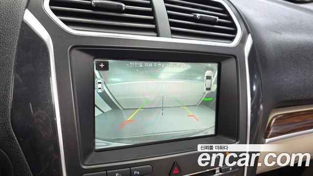 Ford Explorer 2018 — photo 16