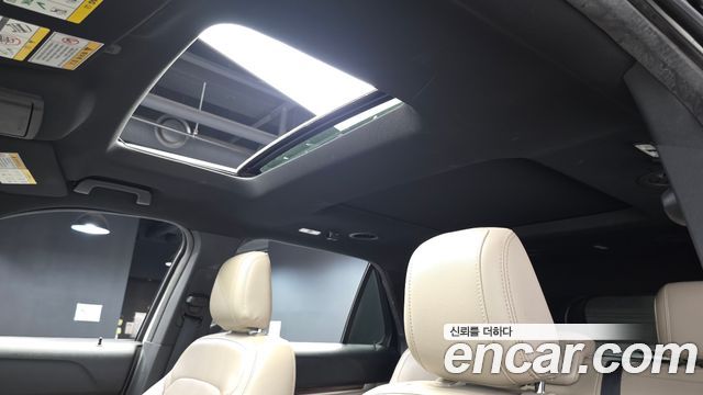 Ford Explorer 2018 — photo 17
