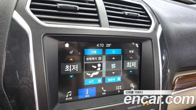 Ford Explorer 2018 — photo 18