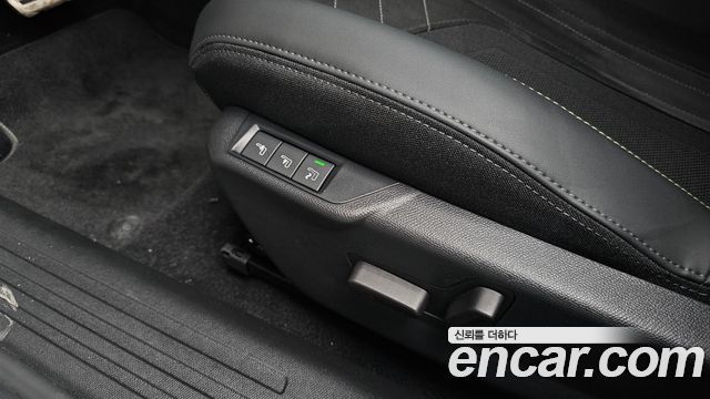 Peugeot 2008 2023 — photo 23