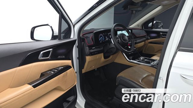 Kia Canival 2023 — photo 10