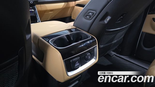 Kia Canival 2023 — photo 19