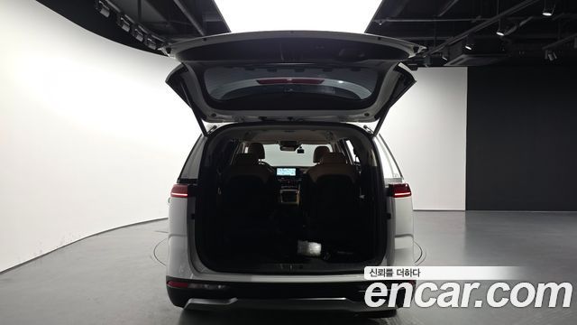 Kia Canival 2023 — photo 20
