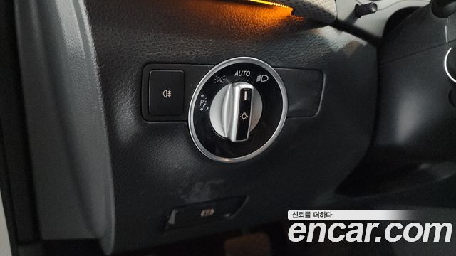 Mercedes-Benz B-Class 2018 — photo 26
