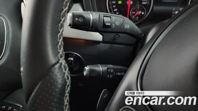 Mercedes-Benz B-Class 2018 — photo 27