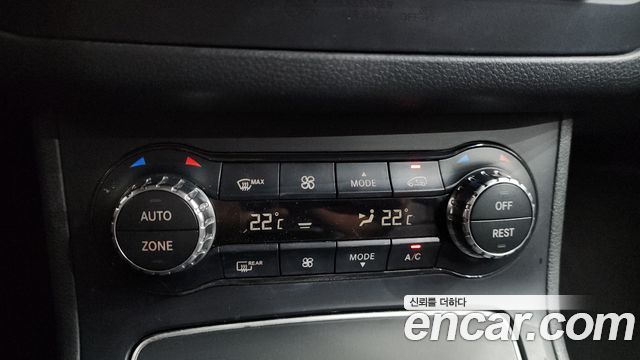 Mercedes-Benz B-Class 2018 — photo 28