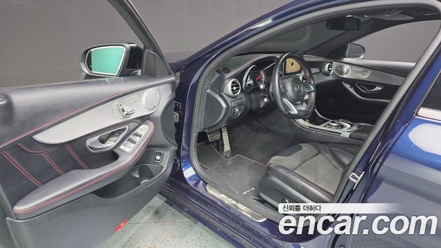 Mercedes-Benz C-Class 2018 — photo 13