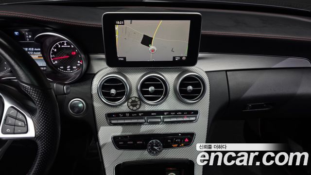 Mercedes-Benz C-Class 2018 — photo 19