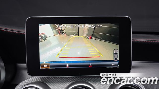 Mercedes-Benz C-Class 2018 — photo 21