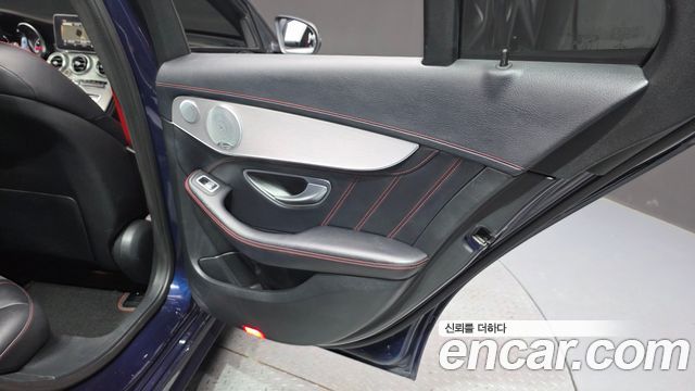 Mercedes-Benz C-Class 2018 — photo 15