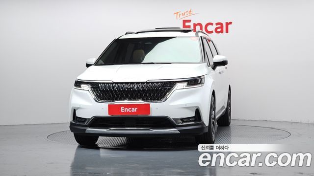 Kia Canival 2023 — photo 3