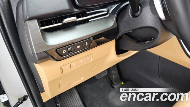 Kia Canival 2023 — photo 19