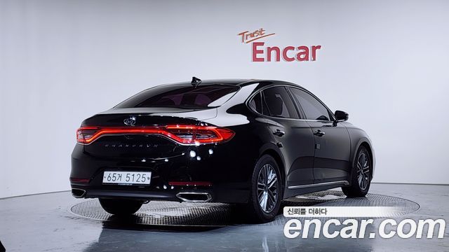Hyundai Grandeur 2018 — photo 2