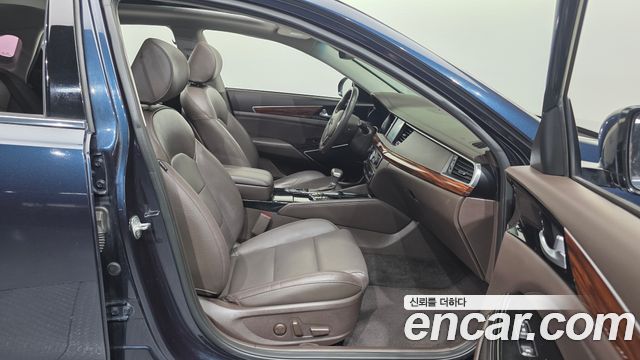 Kia K7 2017 — photo 10