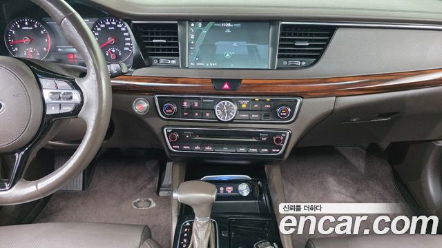 Kia K7 2017 — photo 14