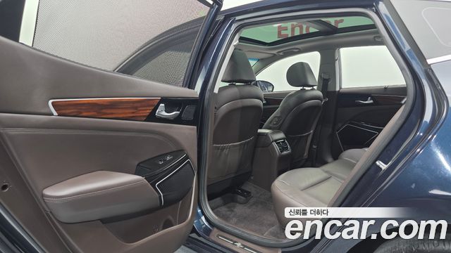 Kia K7 2017 — photo 18
